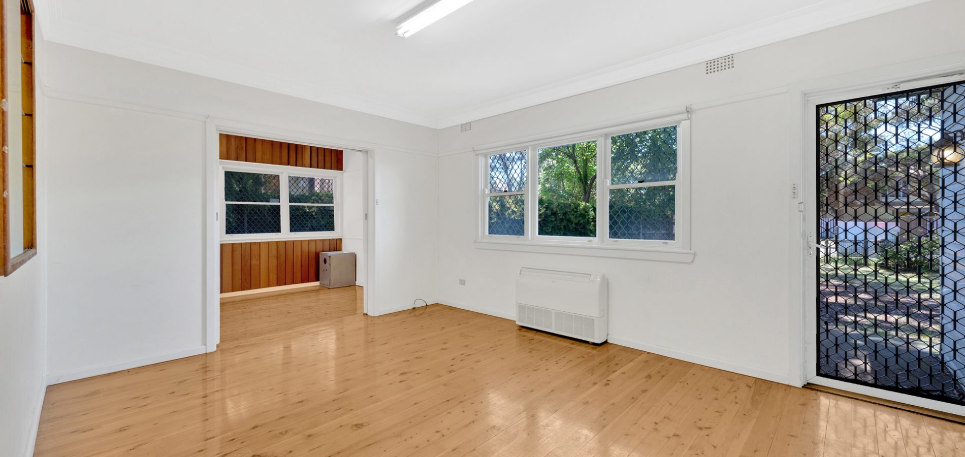 38 Valeria Street, Toongabbie NSW 2146 - photo 3