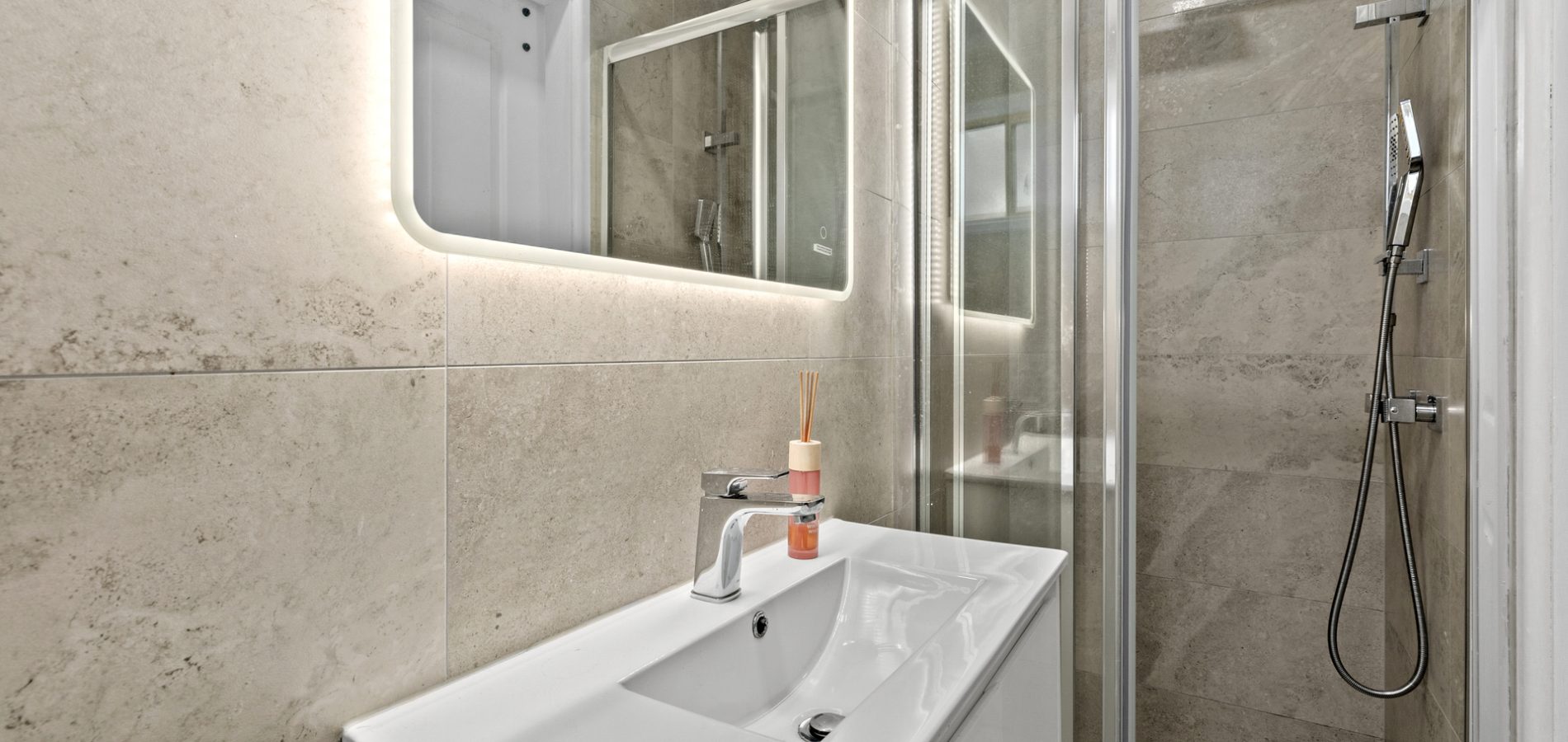 15 Andrew Place, Girraween NSW 2145 - photo 12