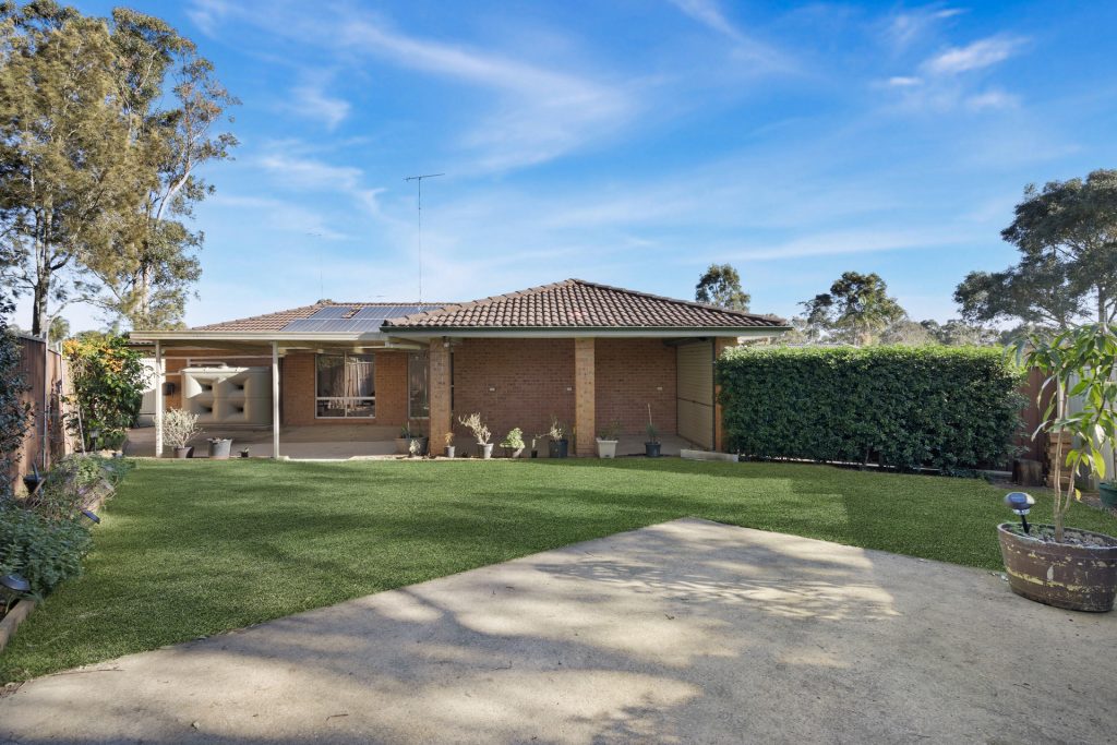 72 Torrance Crescent, Quakers Hill NSW 2763 - photo 7