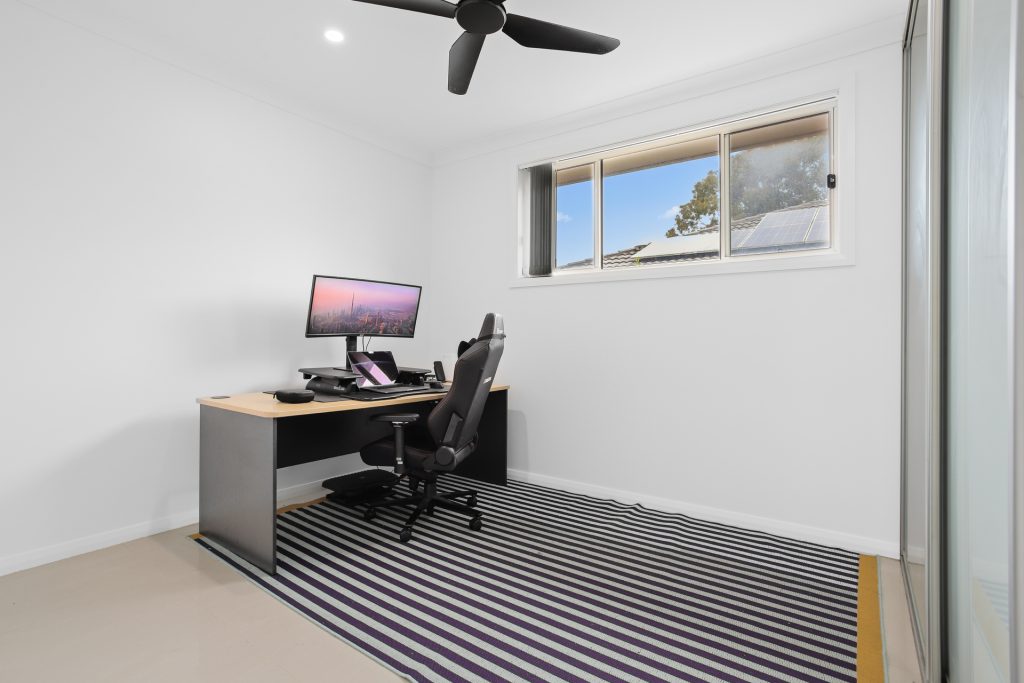 8/21 Carinya Road, Girraween NSW 2145 - photo 6