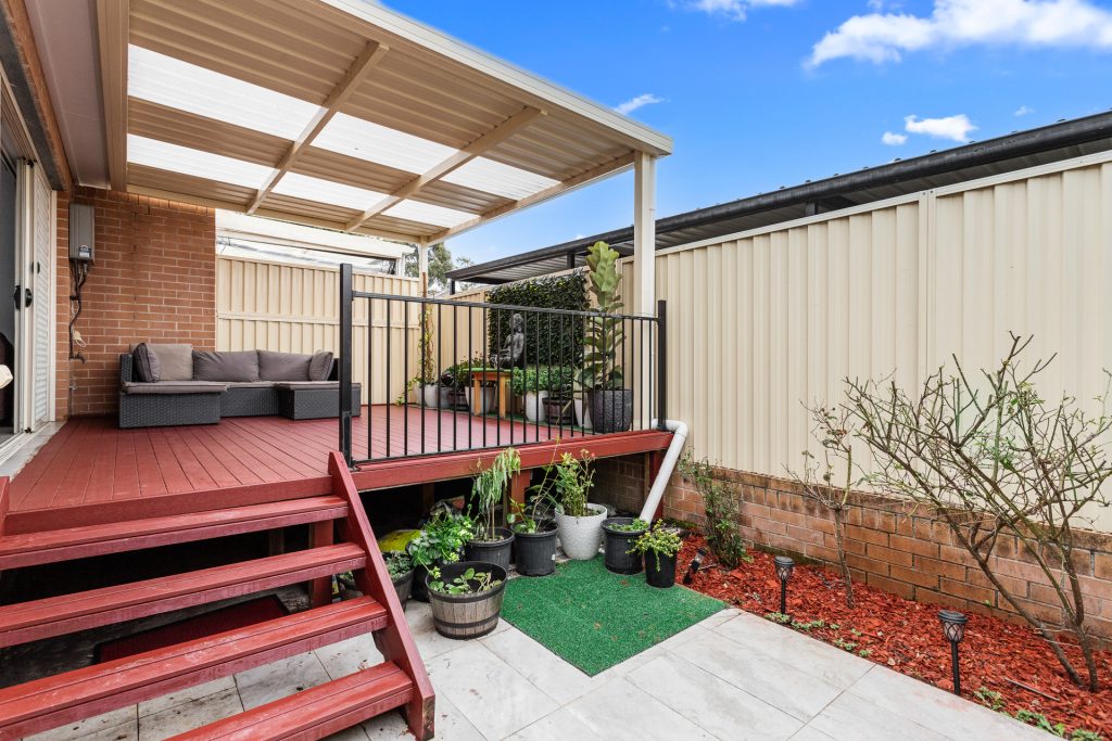 8/21 Carinya Road, Girraween NSW 2145 - photo 10