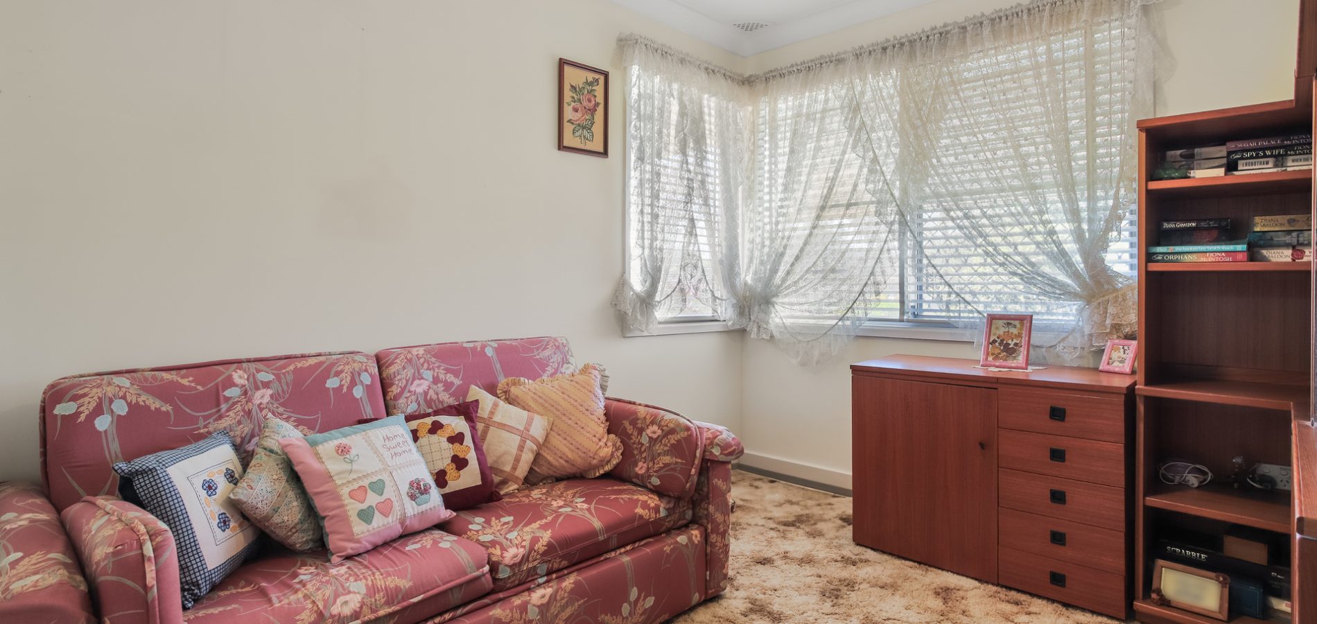 70 Grantham Road, Seven Hills NSW 2147 - photo 6