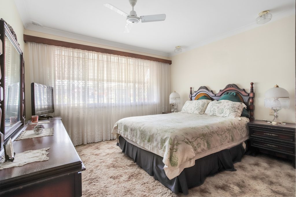 70 Grantham Road, Seven Hills NSW 2147 - photo 9