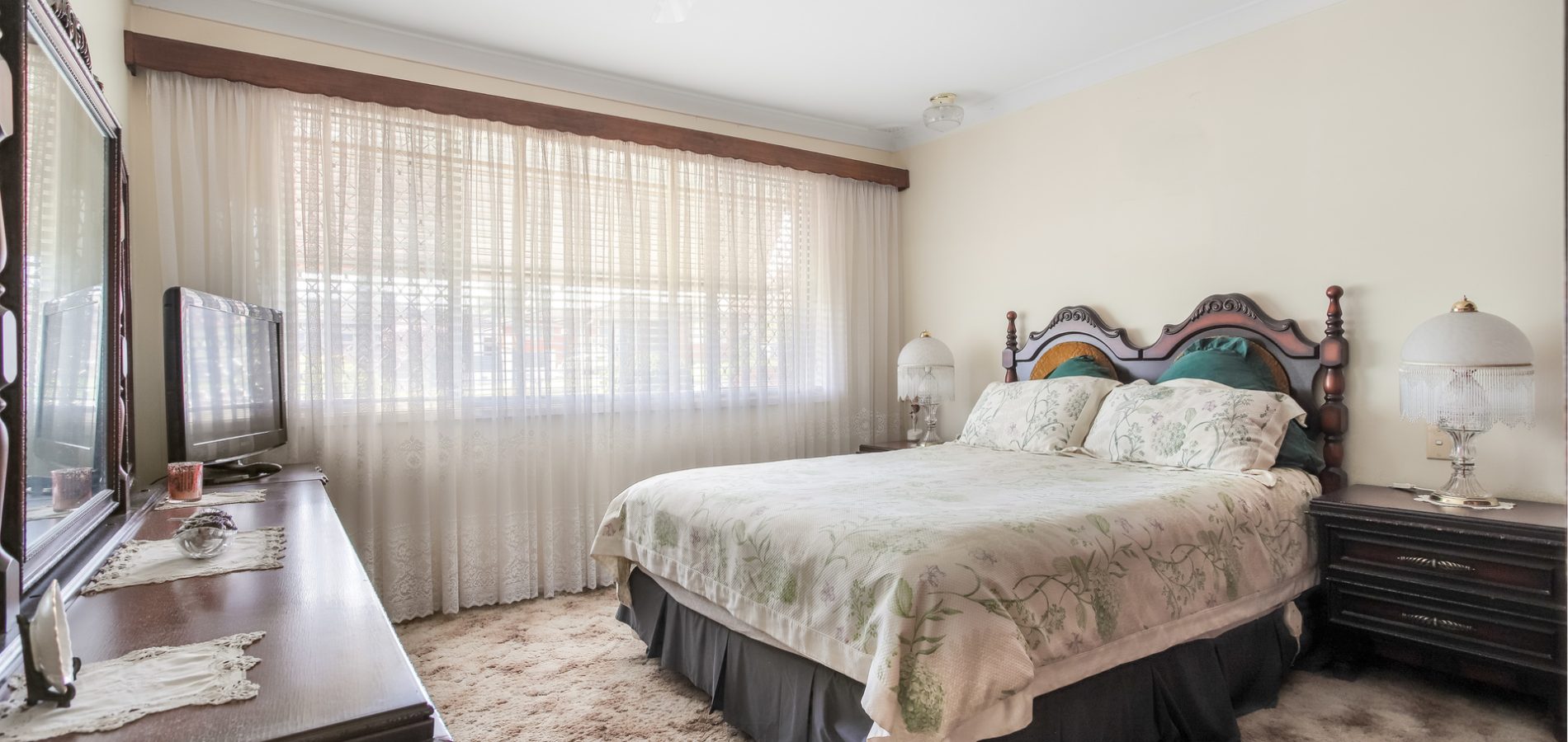 70 Grantham Road, Seven Hills NSW 2147 - photo 9