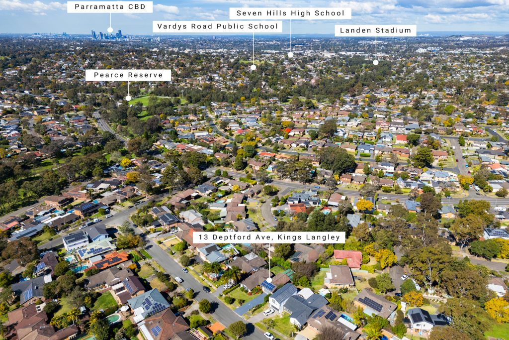 13 Deptford Avenue, Kings Langley NSW 2147 - photo 15