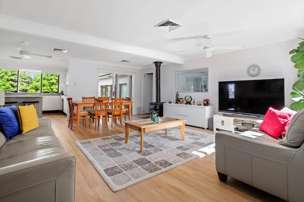 13 Deptford Avenue, Kings Langley NSW 2147 - photo 4