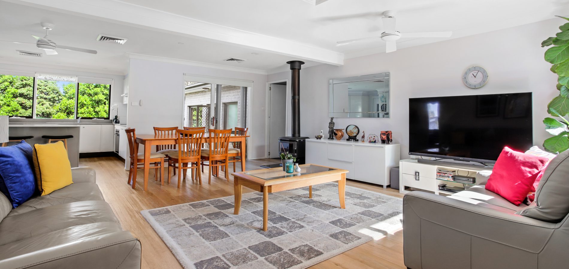 13 Deptford Avenue, Kings Langley NSW 2147 - photo 4