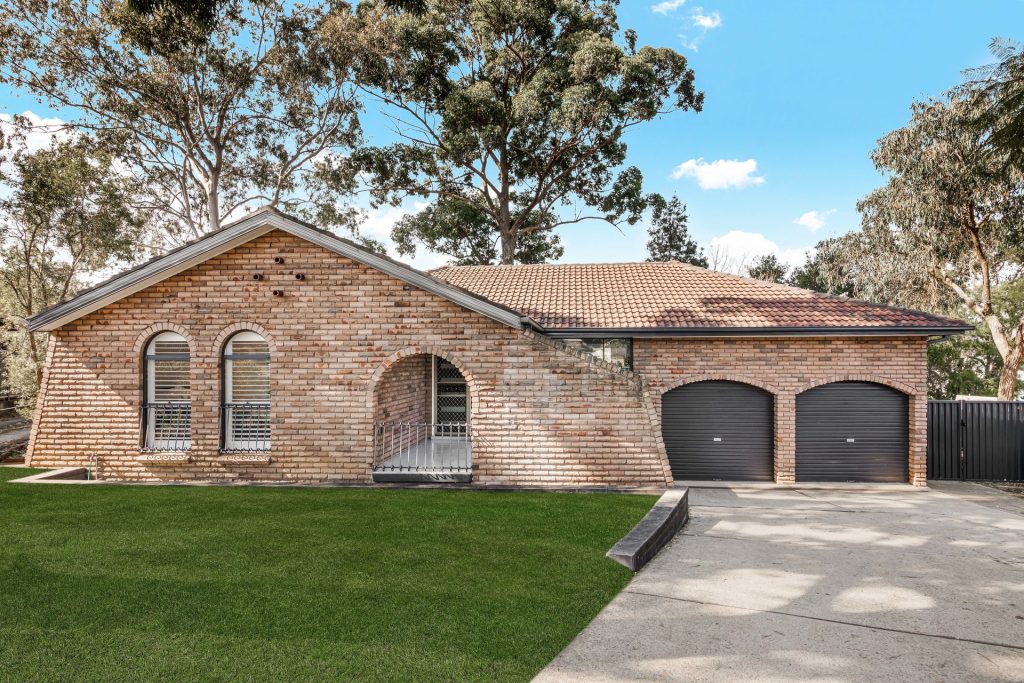 10 Hicks Place, Kings Langley NSW 2147 - McGrath West Group