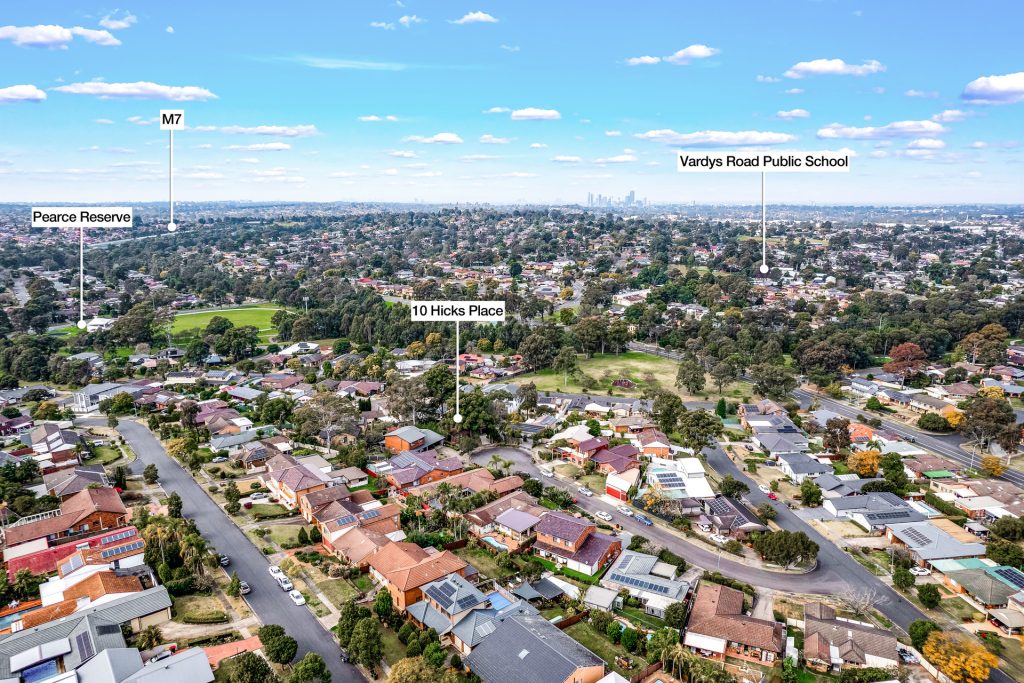 10 Hicks Place, Kings Langley NSW 2147 - photo 13