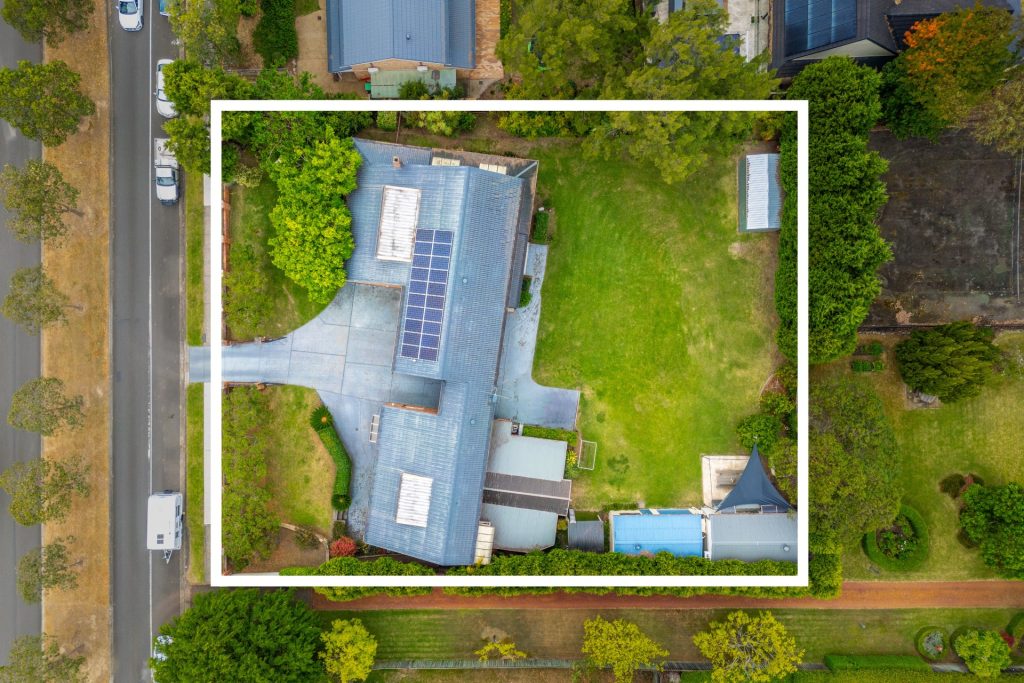 6 Merelynne Avenue, West Pennant Hills NSW 2125 - photo 4