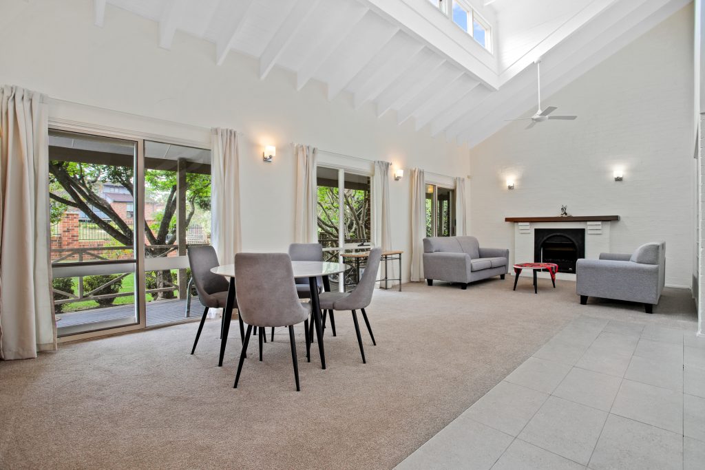 6 Merelynne Avenue, West Pennant Hills NSW 2125 - photo 5