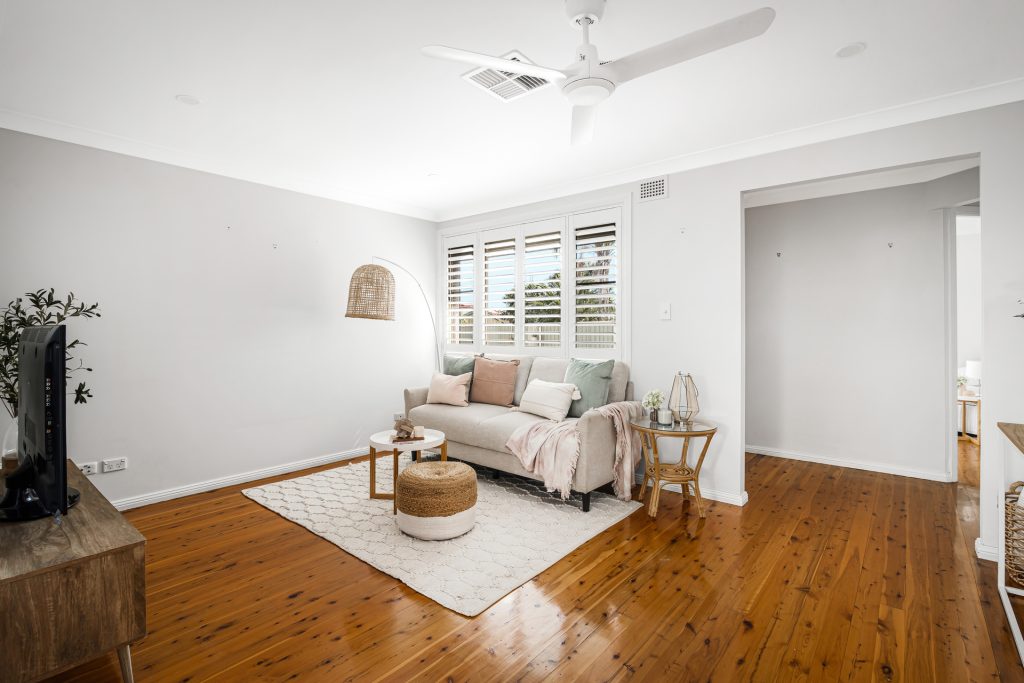 2/5 Lamonerie Street, Toongabbie NSW 2146 - photo 2