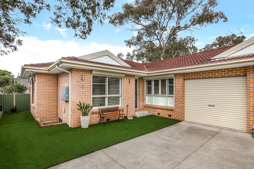 2/5 Lamonerie Street, Toongabbie NSW 2146 - McGrath West Group