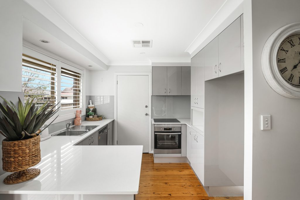 2/5 Lamonerie Street, Toongabbie NSW 2146 - photo 4