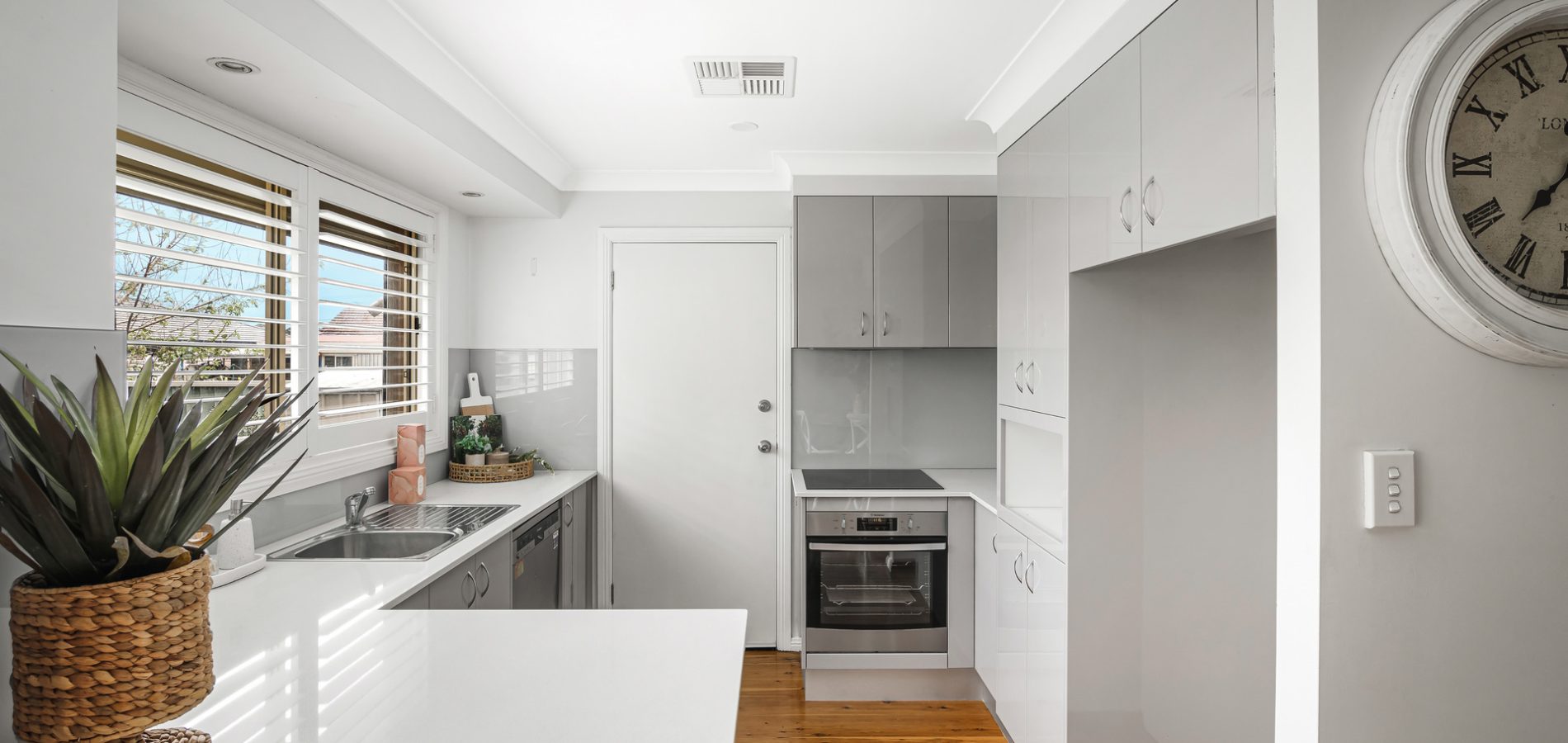 2/5 Lamonerie Street, Toongabbie NSW 2146 - photo 4