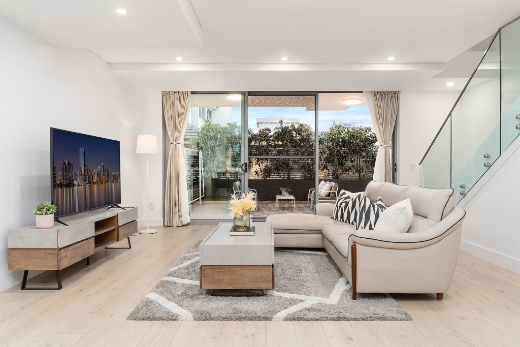 3/10 Cecil Avenue, Castle Hill NSW 2154 - photo 3