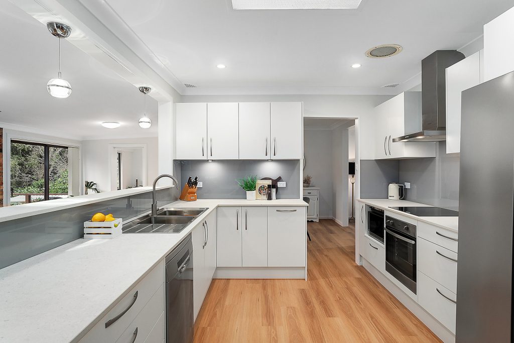 9 Merrilong Street, Castle Hill NSW 2154 - photo 2