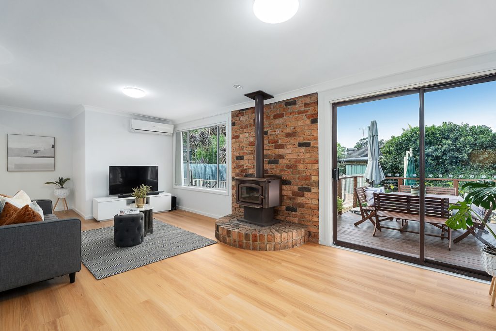 9 Merrilong Street, Castle Hill NSW 2154 - photo 4