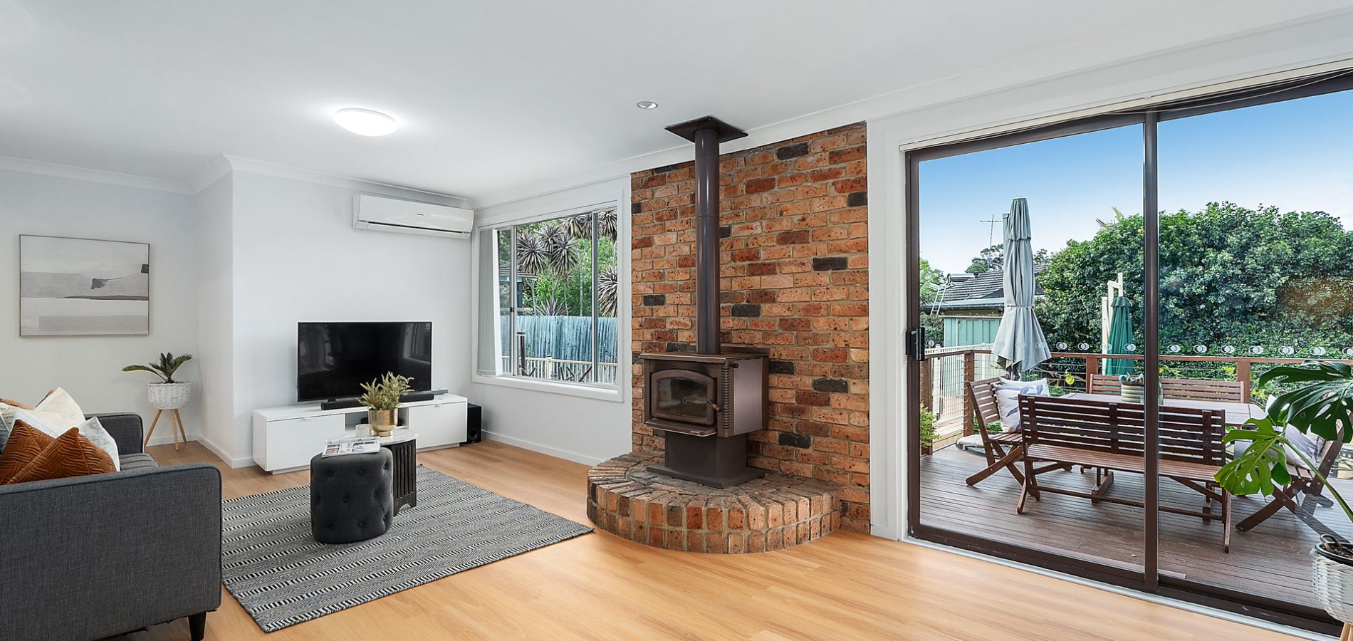 9 Merrilong Street, Castle Hill NSW 2154 - photo 4