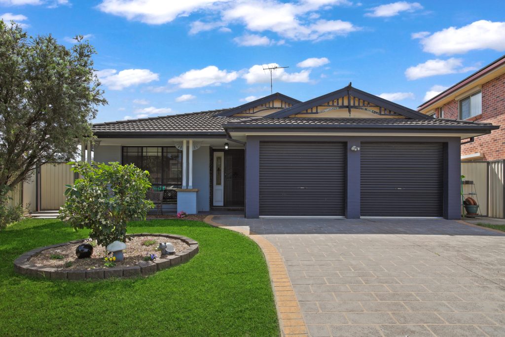 Sold - 14 Kallawatta Grove - New Property in McGraths Hill - Real Estate by Alastair Kivell