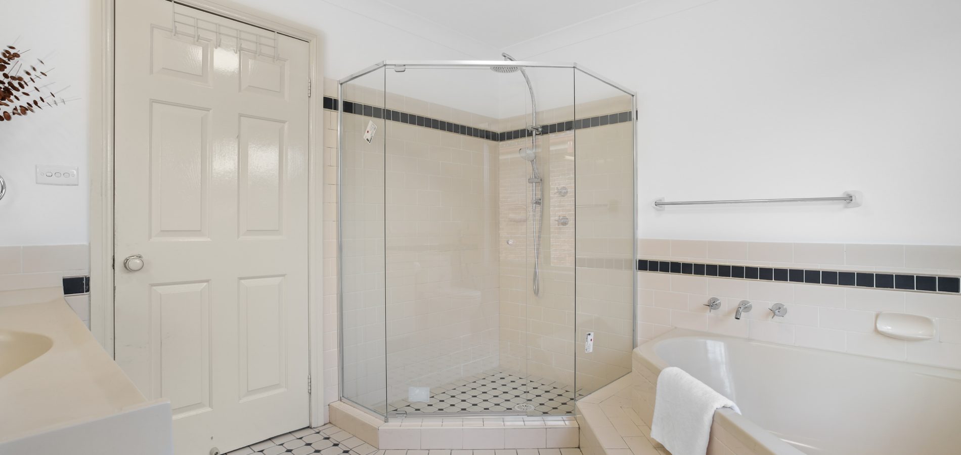 20 Hampton Crescent, Prospect NSW 2148 - photo 11