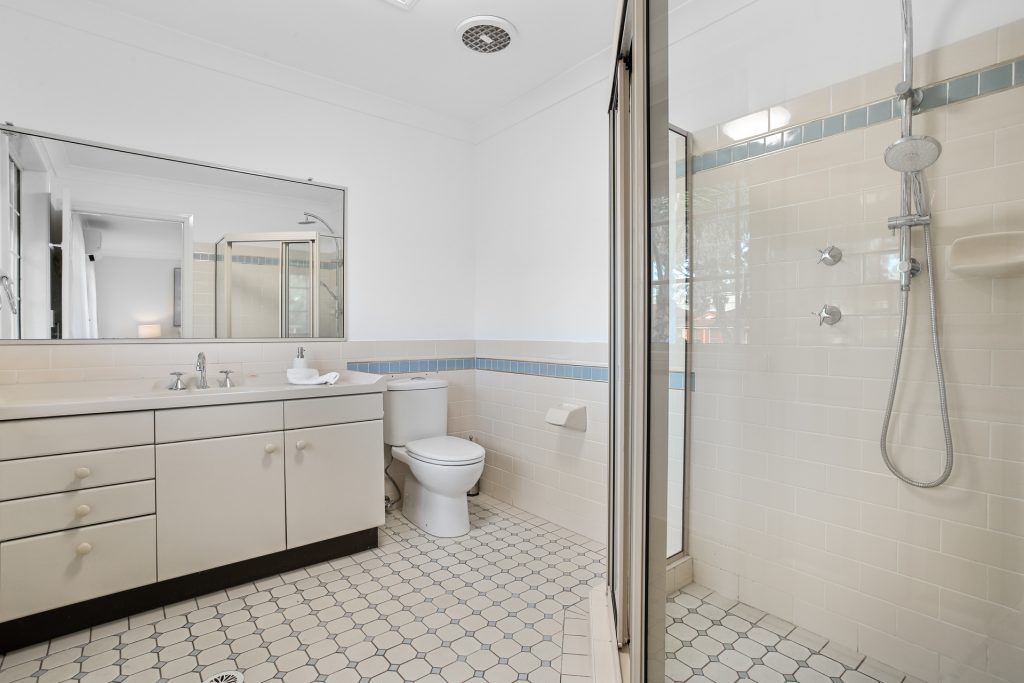 20 Hampton Crescent, Prospect NSW 2148 - photo 12