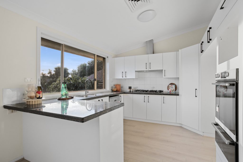 20 Hampton Crescent, Prospect NSW 2148 - photo 3