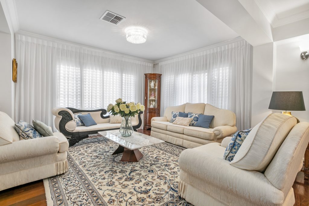 52 Bordeaux Crescent, Castle Hill NSW 2154 - photo 7