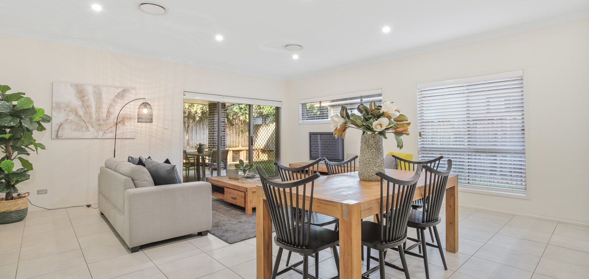 12 Bridgewater Crescent, Beaumont Hills NSW 2155 - photo 5