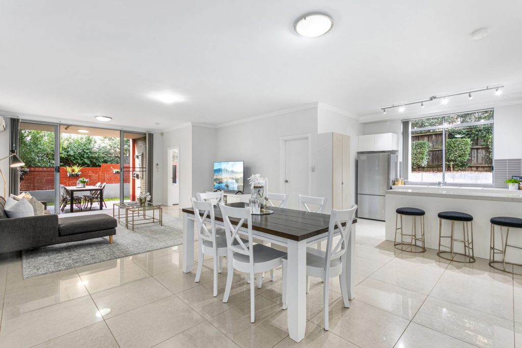 5/5 Sherwin Avenue, Castle Hill NSW 2154 - photo 3