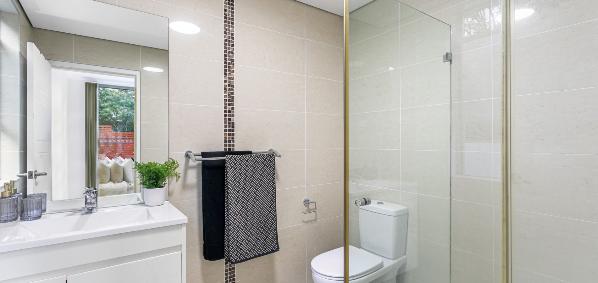 5/5 Sherwin Avenue, Castle Hill NSW 2154 - photo 9