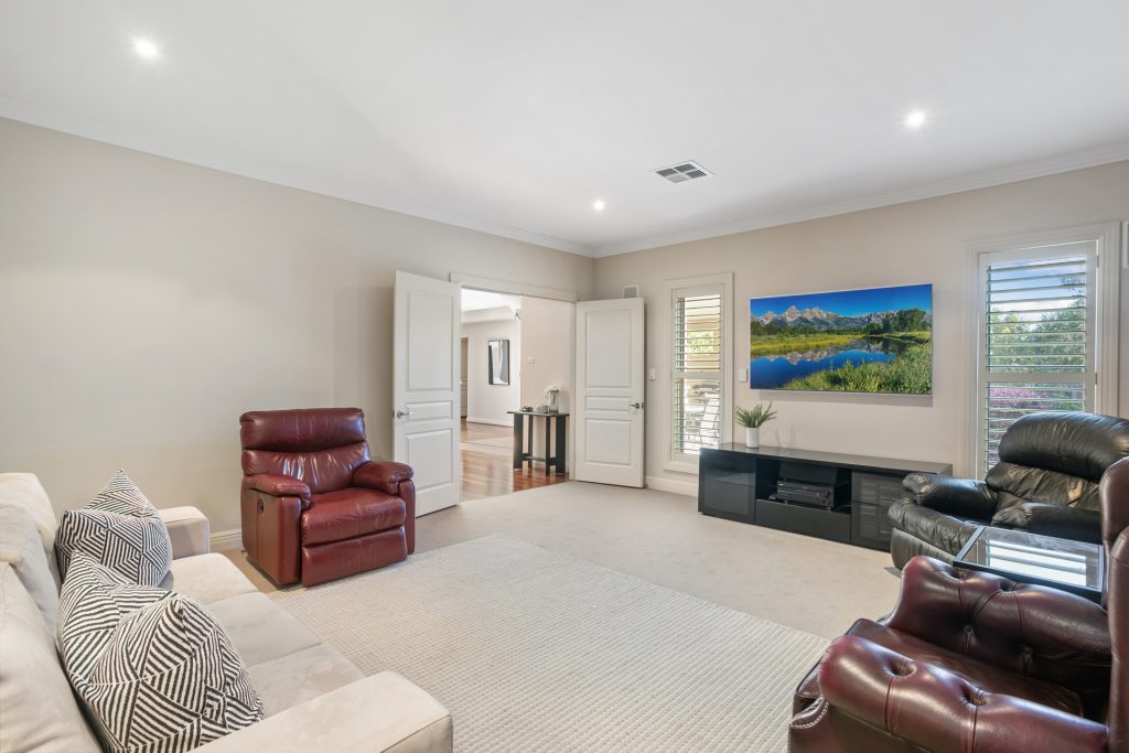 40 Yandiah Place, Castle Hill NSW 2154 - photo 7