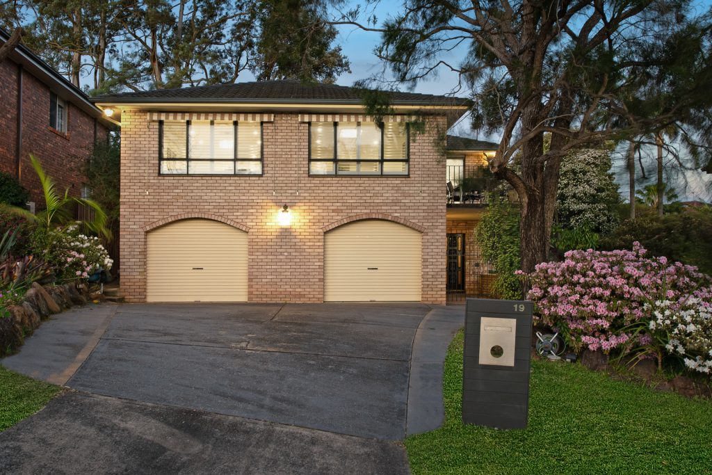 19 Panaview Crescent, North Rocks NSW 2151 - McGrath West Group