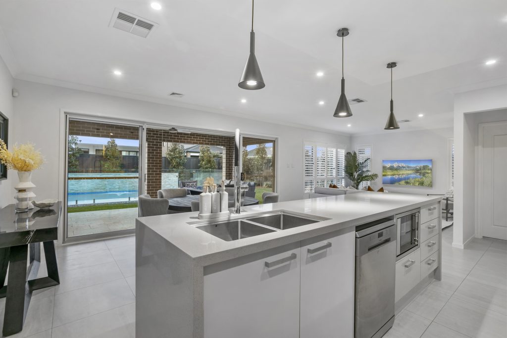 4 Wallingat Road, North Kellyville NSW 2155 - photo 4