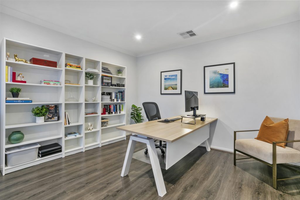4 Wallingat Road, North Kellyville NSW 2155 - photo 6