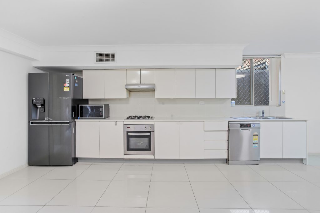1/65 Gilba Road, Girraween NSW 2145 - photo 4