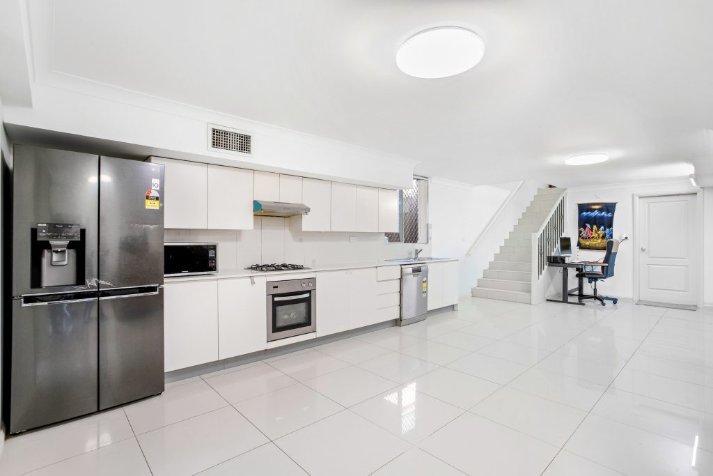 1/65 Gilba Road, Girraween NSW 2145 - photo 5