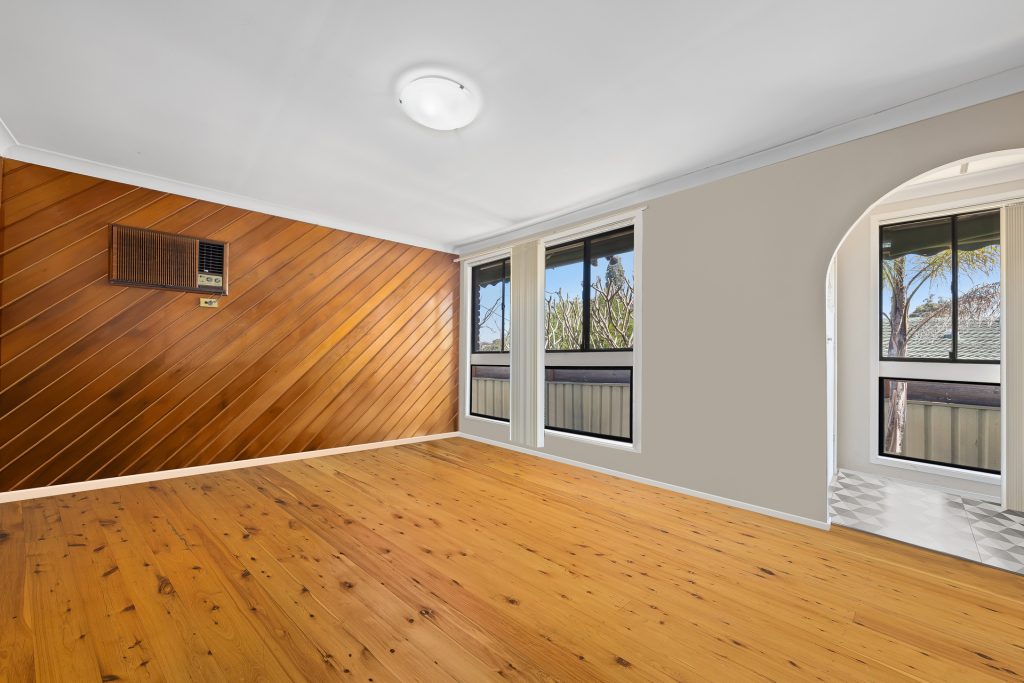 17 Hull Place, Seven Hills NSW 2147 - photo 3