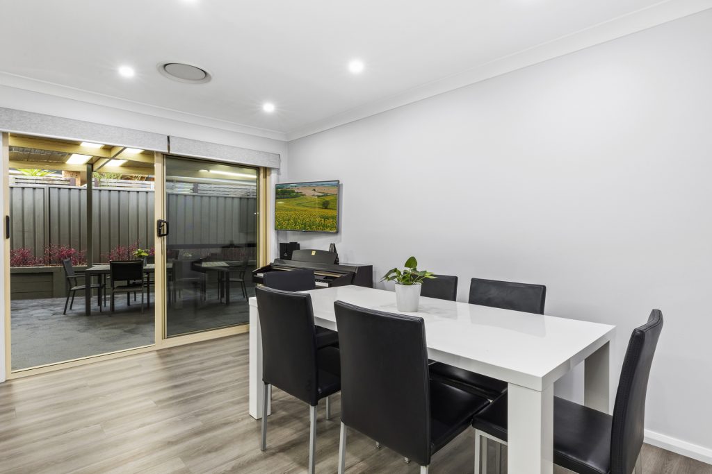 27 Mansion Court, Quakers Hill NSW 2763 - photo 8