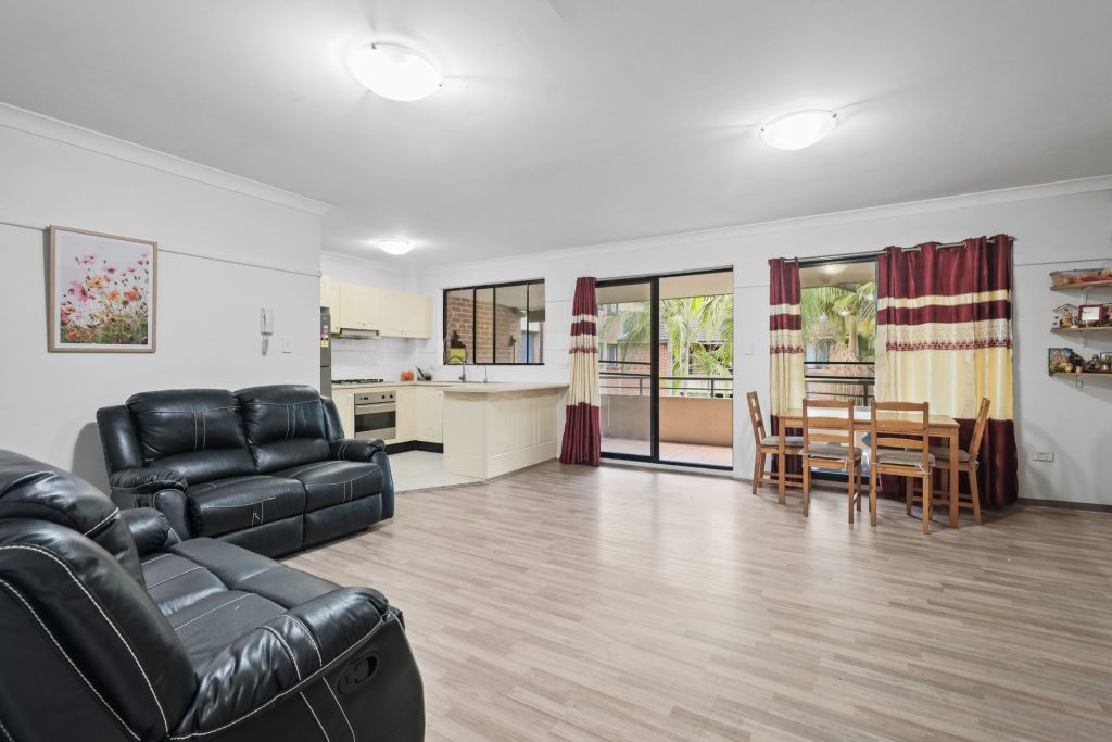 33/62-64 Fullagar Road, Wentworthville NSW 2145 - photo 2