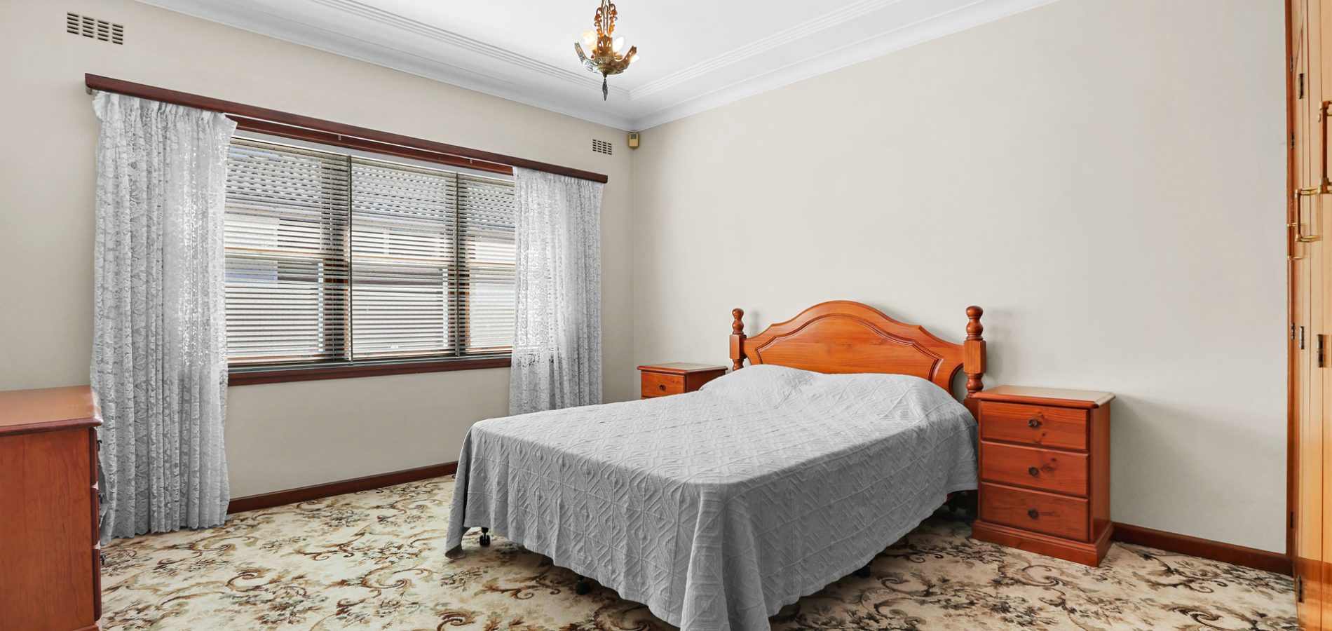 142 Windsor Road, Northmead NSW 2152 - photo 6