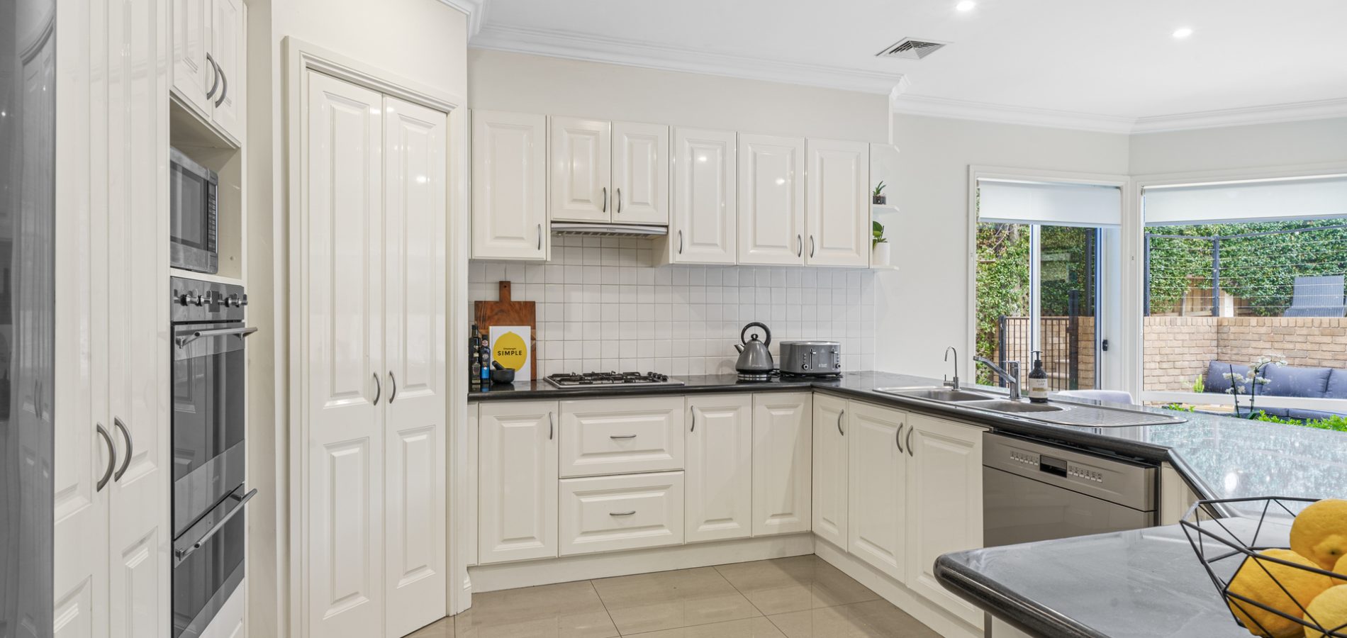 19 Amy Hawkins Circuit, Kellyville NSW 2155 - photo 4