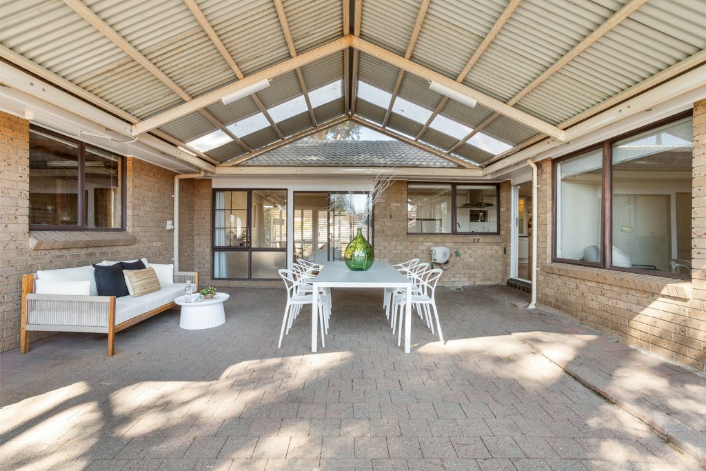 16 Brookpine Place, West Pennant Hills NSW 2125 - photo 9