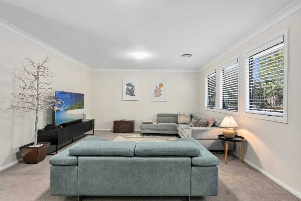28 San Giorgio Circuit, Castle Hill NSW 2154 - photo 5