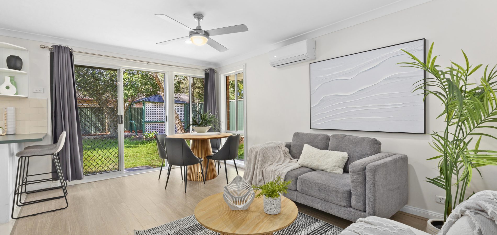 21 Woodley Crescent, Glendenning NSW 2761 - photo 2