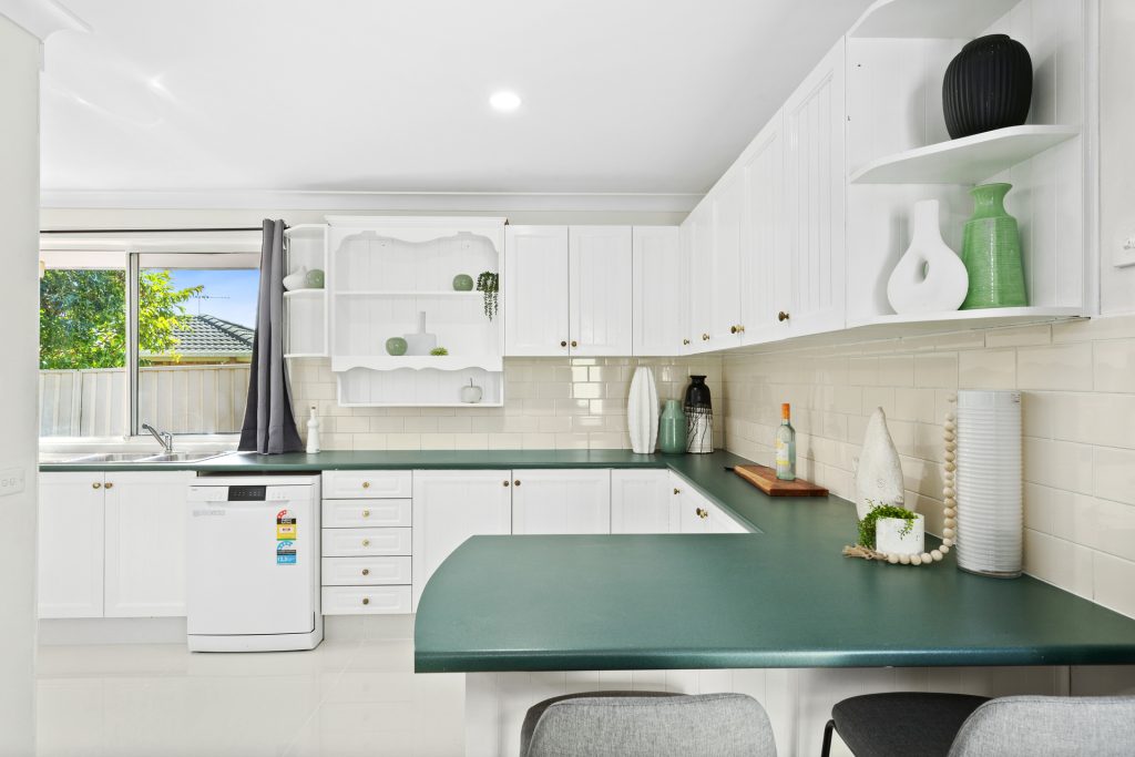 21 Woodley Crescent, Glendenning NSW 2761 - photo 6