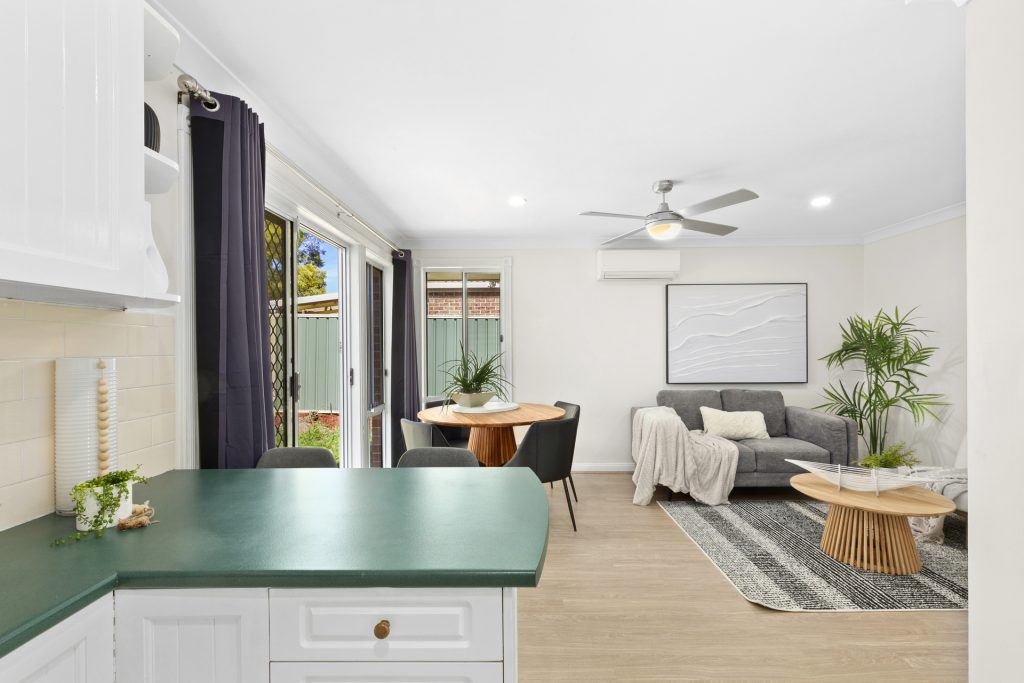 21 Woodley Crescent, Glendenning NSW 2761 - photo 8