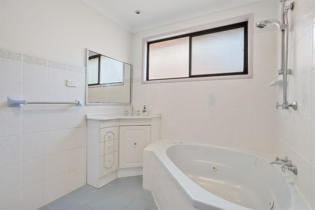 24 Briscoe Crescent, Kings Langley NSW 2147 - photo 13