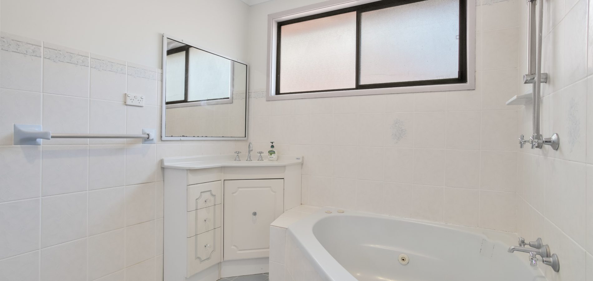 24 Briscoe Crescent, Kings Langley NSW 2147 - photo 13