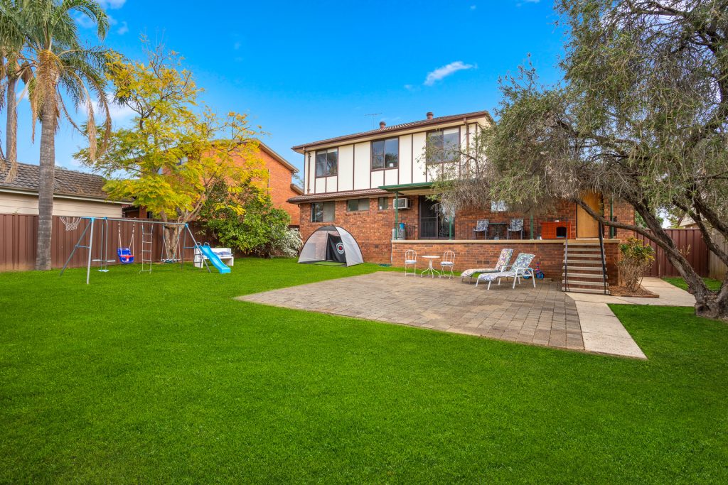 24 Briscoe Crescent, Kings Langley NSW 2147 - photo 15
